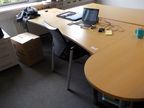 Bene Schreibtisch mit Anbau (140cm), buche, 300x90cm Bene Schreibtisch mit Anbau (140cm), buche, 300x90cm