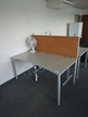 Schreibtisch, 160x80cm, grau, mit Trennwand Schreibtisch, 160x80cm, grau, mit Trennwand