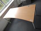 Schreibtisch, 180x80cm, braun Schreibtisch, 180x80cm, braun
