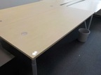 Hali Schreibtisch, 160x80cm, Ahorn Hali Schreibtisch, 160x80cm, Ahorn