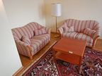 Sitzbankgruppe 3teilig bestehend aus 2 Stk. Sofas 140x80cm und ein Beistelltisch ca. 70x70cm Sitzbankgruppe 3teilig bestehend aus 2 Stk. Sofas 140x80cm und ein Beistelltisch ca. 70x70cm