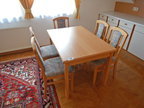 Esstischgruppe bestehend aus einem Tisch (120x80cm)und 5 Stk. Stühlen Esstischgruppe bestehend aus einem Tisch (120x80cm)und 5 Stk. Stühlen