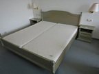 SELVA Doppelbett inkl. 2 Stk. Matratzen, ca. 200x210cm, inkl. 2 Stk. Lattenroste - Kopf- und Fußteil höhenverstellbar SELVA Doppelbett inkl. 2 Stk. Matratzen, ca. 200x210cm, inkl. 2 Stk. Lattenroste - Kopf- und Fußteil höhenverstellbar