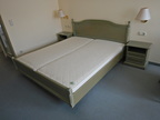 SELVA Doppelbett inkl. 2 Stk. Matratzen, ca. 200x210cm, inkl. 2 Stk. Lattenroste - Kopf- und Fußteil höhenverstellbar SELVA Doppelbett inkl. 2 Stk. Matratzen, ca. 200x210cm, inkl. 2 Stk. Lattenroste - Kopf- und Fußteil höhenverstellbar