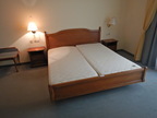 SELVA Doppelbett inkl. 2 Stk. Matratzen, ca. 200x210cm, inkl. 2 Stk. Lattenroste - Kopf- und Fußteil höhenverstellbar SELVA Doppelbett inkl. 2 Stk. Matratzen, ca. 200x210cm, inkl. 2 Stk. Lattenroste - Kopf- und Fußteil höhenverstellbar