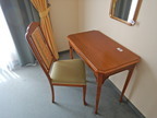 SELVA Schreibtisch mit Auszugslade ca. 90x53cm und 1 Stuhl mit Stoffbezug SELVA Schreibtisch mit Auszugslade ca. 90x53cm und 1 Stuhl mit Stoffbezug
