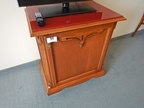 Minibar mit Glasoberfläche, ca. 77x50x77cm, einflügelig Minibar mit Glasoberfläche, ca. 77x50x77cm, einflügelig