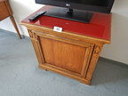 Minibar mit Glasoberfläche, ca. 77x50x77cm, einflügelig Minibar mit Glasoberfläche, ca. 77x50x77cm, einflügelig