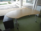Schreibtisch ca. 200x100 cm Ahorn Schreibtisch ca. 200x100 cm Ahorn