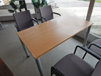 Besprechungstischgruppe ca. 140x80 cm mit 4 Stück Stühlen Besprechungstischgruppe ca. 140x80 cm mit 4 Stück Stühlen
