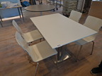 Tisch ca. 120x80cm mit 4 Stk. Stühlen Tisch ca. 120x80cm mit 4 Stk. Stühlen