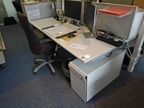 Bene Schreibtisch, ca. 200x80cm mit integriertem Rollcontainer, mit Trennwand Bene Schreibtisch, ca. 200x80cm mit integriertem Rollcontainer, mit Trennwand