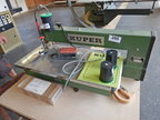 Kupper Furnier Zusammensetzmaschine FWM630T Mini, Ständerausladung 630mm, ca. 40kg, 230V, Vorschub ca. 7Meter/min. Kupper Furnier Zusammensetzmaschine FWM630T Mini, Ständerausladung 630mm, ca. 40kg, 230V, Vorschub ca. 7Meter/min.