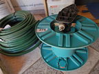 2 Rollen Gartenschlauch, 45 Laufmeter, inkl. Gardena Schlauchaufroller 2 Rollen Gartenschlauch, 45 Laufmeter, inkl. Gardena Schlauchaufroller