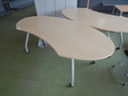 Schreibtisch geschwungen, ca. 220x100 Schreibtisch geschwungen, ca. 220x100
