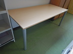 Bene Schreibtisch 180x80cm mit PC Halterung Bene Schreibtisch 180x80cm mit PC Halterung