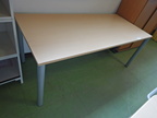 Bene Schreibtisch 180x80cm mit PC Halterung Bene Schreibtisch 180x80cm mit PC Halterung