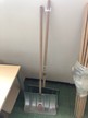 2 Stk. Schneeschaufeln, Alu Holz 2 Stk. Schneeschaufeln, Alu Holz