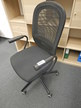 Bürodrehstuhl schwarz mit Armlehne - Typ A Bürodrehstuhl schwarz mit Armlehne - Typ A