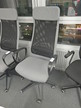 Büro-Drehstuhl grau mit Armlehne Büro-Drehstuhl grau mit Armlehne