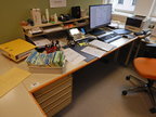Schreibtisch ca. 200x90 cm Schreibtisch ca. 200x90 cm