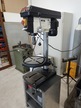 SET - Ständerbohrmaschine, Typ JDP 15T CE, ca. 50x80x170cm SET - Ständerbohrmaschine, Typ JDP 15T CE, ca. 50x80x170cm