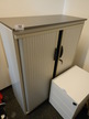 Steelcase Rollladenschrank, 3 Fachebenen, ca. 100x45x132cm Steelcase Rollladenschrank, 3 Fachebenen, ca. 100x45x132cm