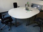 Besprechungstisch ca. 240x160cm Besprechungstisch ca. 240x160cm