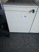 Steelcase Rollcontainer, mit Schlüssel, ca. 44x59x57cm Steelcase Rollcontainer, mit Schlüssel, ca. 44x59x57cm
