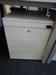 Steelcase Rollcontainer, mit Schlüssel, ca. 44x59x57cm Steelcase Rollcontainer, mit Schlüssel, ca. 44x59x57cm