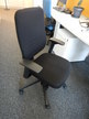 Steelcase Bürodrehstuhl SARREBOUG, Stoff, schwarz, mit Armlehnen Steelcase Bürodrehstuhl SARREBOUG, Stoff, schwarz, mit Armlehnen
