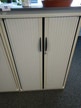 Steelcase Rollladenschrank, 3 Fachebenen, ca. 80x45x132cm Steelcase Rollladenschrank, 3 Fachebenen, ca. 80x45x132cm