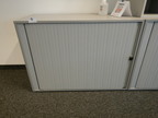 Steelcase Rollladenschrank, 2 Fachebenen, ca. 100x45x73cm Steelcase Rollladenschrank, 2 Fachebenen, ca. 100x45x73cm