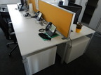 Doppel - Arbeitstischmodul ca. 160x160cm mit Trennwand, Maße pro Arbeitsplatz ca. 160x80cm (Typ A) Doppel - Arbeitstischmodul ca. 160x160cm mit Trennwand, Maße pro Arbeitsplatz ca. 160x80cm (Typ A)