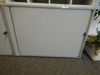 Steelcase Rollladenschrank, 2 Fachebenen, ca. 100x45x73cm Steelcase Rollladenschrank, 2 Fachebenen, ca. 100x45x73cm