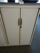 Steelcase Rollladenschrank, 3 Fachebenen, ca. 80x45x132cm , Türe schwwer schiebbar Steelcase Rollladenschrank, 3 Fachebenen, ca. 80x45x132cm , Türe schwwer schiebbar