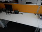 Doppel - Arbeitstischmodul ca. 160x160cm mit Trennwand, Maße pro Arbeitsplatz ca. 160x80cm (Typ A) Doppel - Arbeitstischmodul ca. 160x160cm mit Trennwand, Maße pro Arbeitsplatz ca. 160x80cm (Typ A)