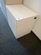 Steelcase Rollcontainer, mit Schlüssel, ca. 44x59x57cm Steelcase Rollcontainer, mit Schlüssel, ca. 44x59x57cm