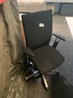 Bürodrehstuhl mit Armlehne in schwarz Bürodrehstuhl mit Armlehne in schwarz