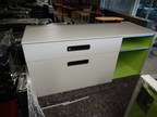 3 Stück Steelcase Modul mit 2 Auszugsladen und Fachebene ca.120x45x83 cm grün/weiss 3 Stück Steelcase Modul mit 2 Auszugsladen und Fachebene ca.120x45x83 cm grün/weiss