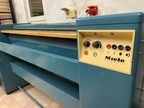 MIELE Gewerbe-Bügelmaschine MIELE Gewerbe-Bügelmaschine