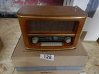 Nostalgie Digitalradio 2 x4 W RMS Gehäuse Echtholz Nostalgie Digitalradio 2 x4 W RMS Gehäuse Echtholz