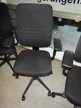 STEELCASE Bürodrehstuhl - schwarz Stoff , sehr gepflegter Allgemeinzustand