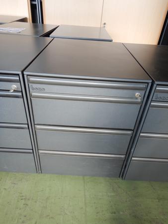 BENE Rollcontainer anthrazit mit Auszugsladen ca. 45x60x60 cm BENE Rollcontainer anthrazit mit Auszugsladen ca. 45x60x60 cm