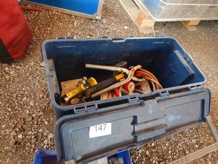1 Koffer mit Handwerkzeug bestückt 1 Koffer mit Handwerkzeug bestückt