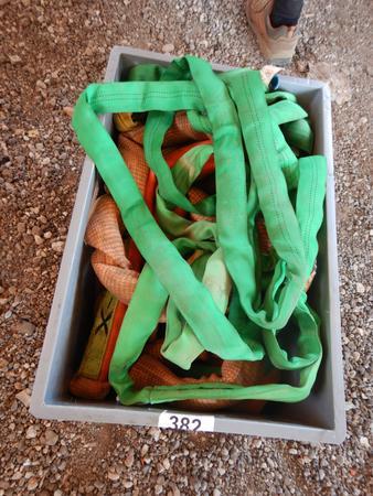 PVC Kiste mit Hebegurten PVC Kiste mit Hebegurten