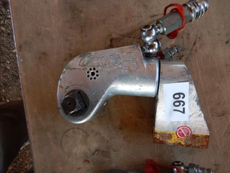 torcUP TU-3 Hydraulikschrauber 131-4583 Nm torcUP TU-3 Hydraulikschrauber 131-4583 Nm