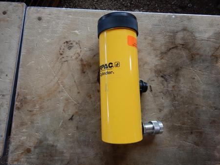 Hydraulikzylinder Enerpac RCH206, 20to, Höhe 30cm, DM 10cm, Hohlkolbenzylinder, neuwertig Hydraulikzylinder Enerpac RCH206, 20to, Höhe 30cm, DM 10cm, Hohlkolbenzylinder, neuwertig
