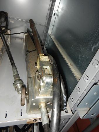 Lukas hydraulische Handpumpe LH2, 0.9-70, mit Schlauch, 700 bar Lukas hydraulische Handpumpe LH2, 0.9-70, mit Schlauch, 700 bar