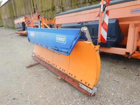 Schmidt Schneepflug E-hydr. MS 32.1, 320cm Baubreite, 1320kg Schmidt Schneepflug E-hydr. MS 32.1, 320cm Baubreite, 1320kg